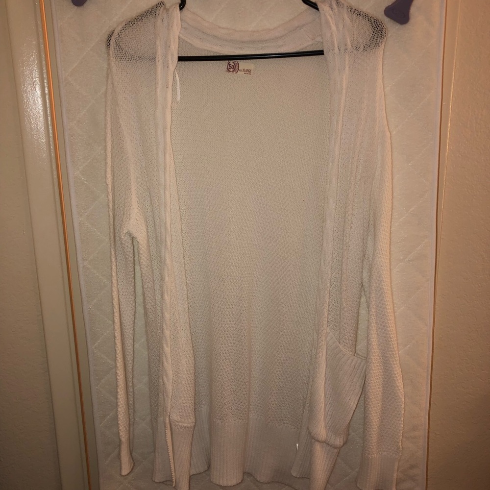 Juniors SO white sweater- XL